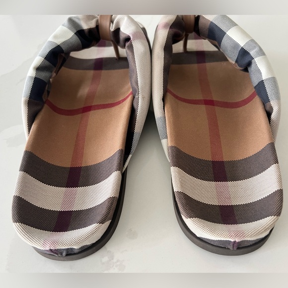 Burberry Birch Check Flip-flops - Picture 8 of 12